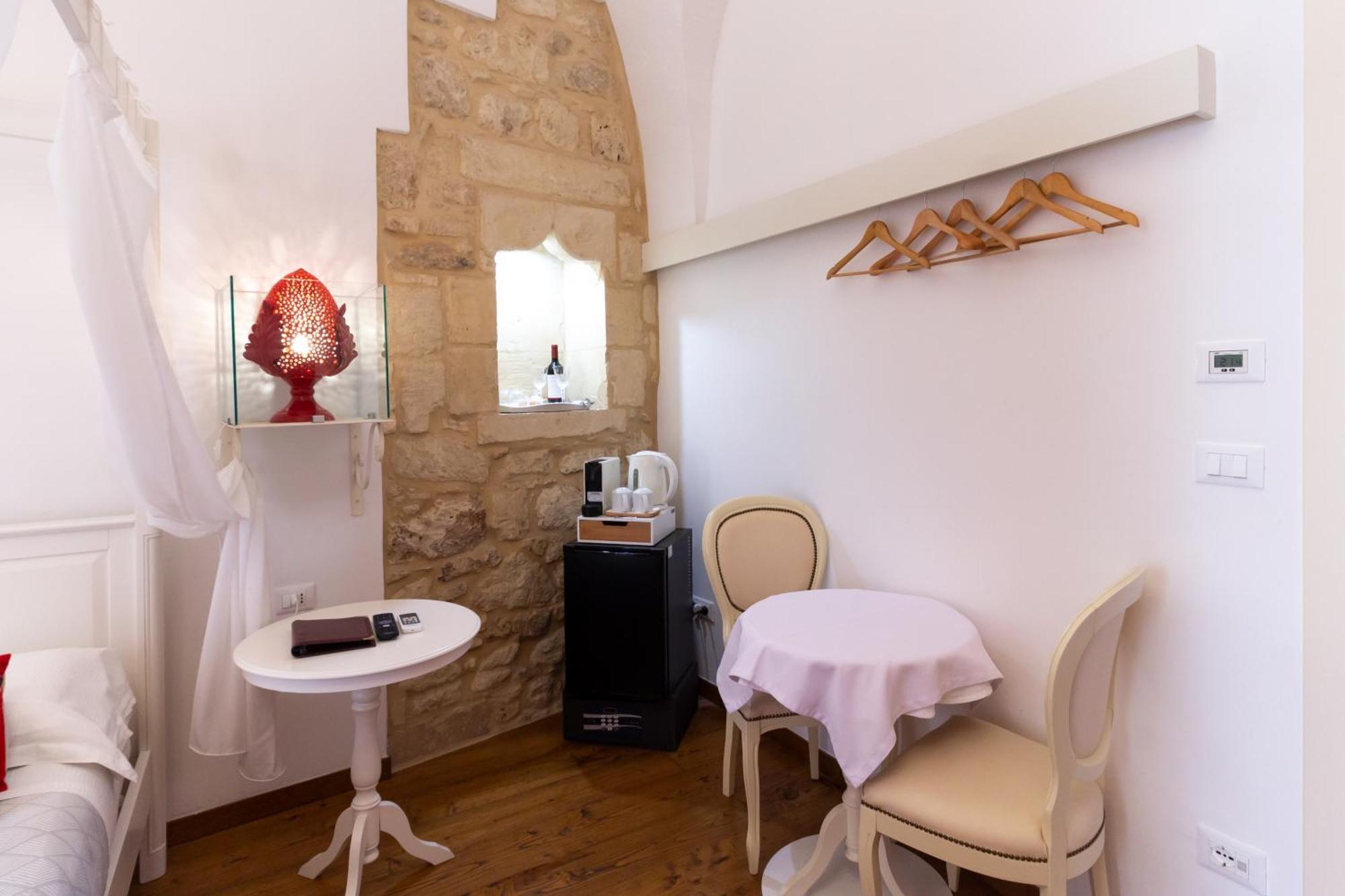Le Nicchie Luxury Rooms Лечче Номер фото