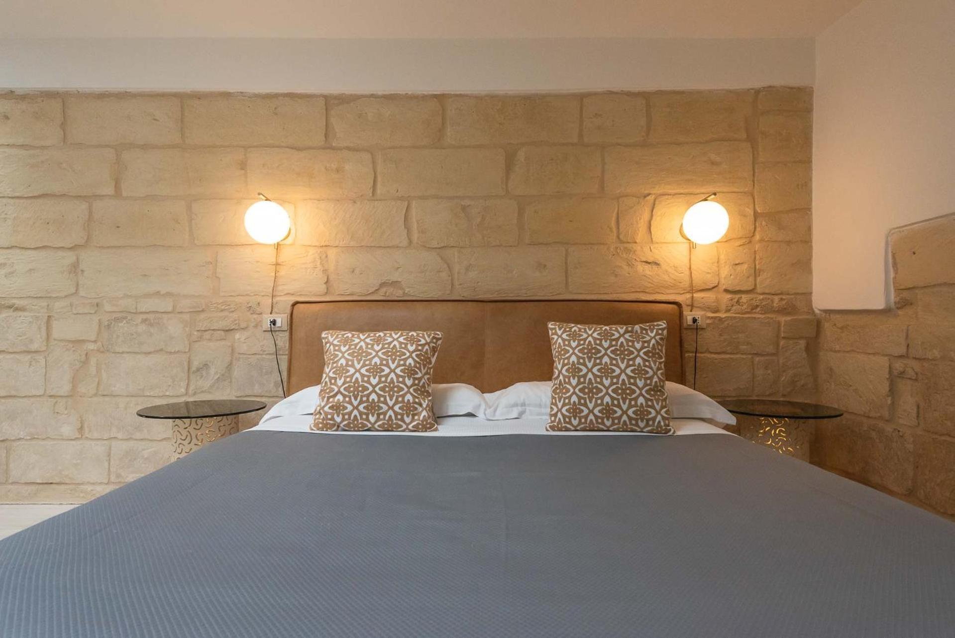 Le Nicchie Luxury Rooms Лечче Екстер'єр фото