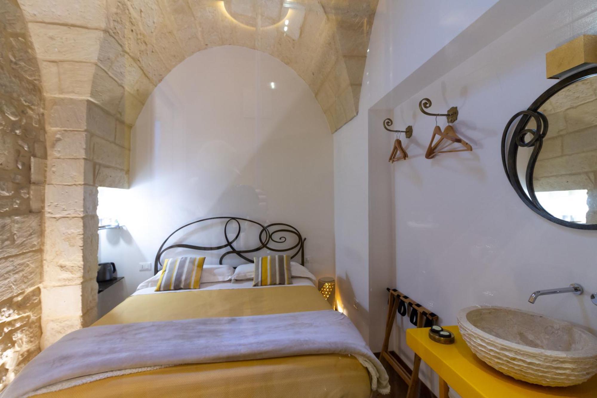 Le Nicchie Luxury Rooms Лечче Номер фото