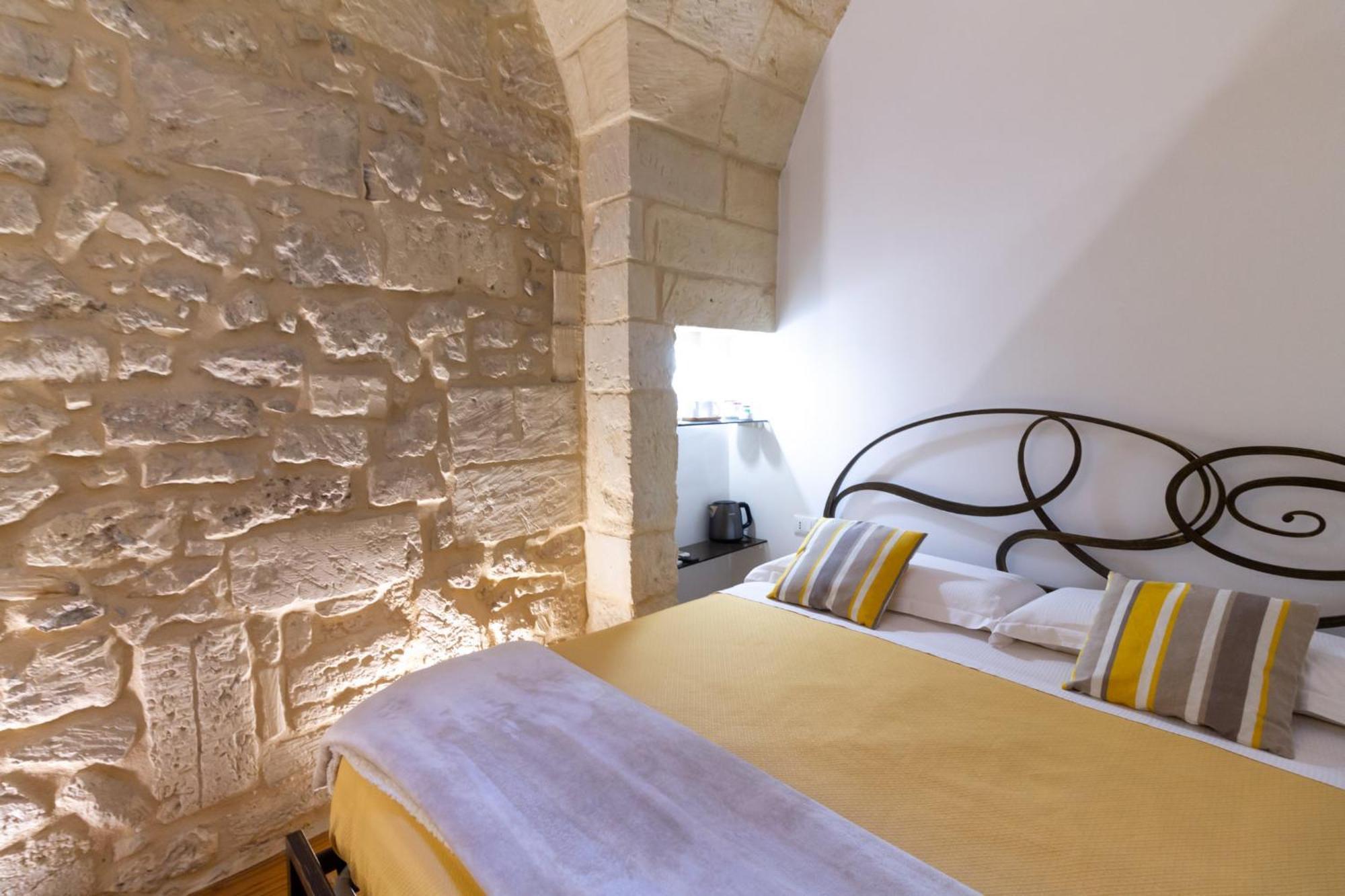Le Nicchie Luxury Rooms Лечче Номер фото